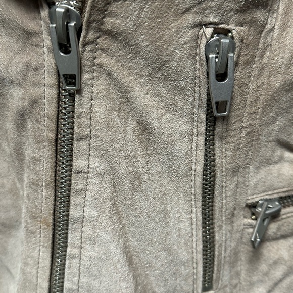 Blank NYC Leather Stone Suede Front Zip Motorcycle Vest Size Large - Picture 6 of 6